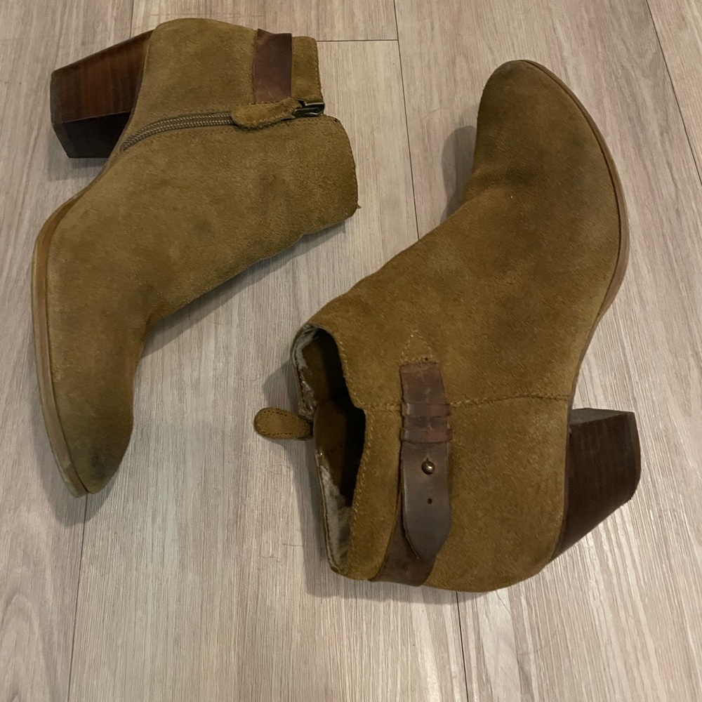 Guess size 9.5 boho ankle boots